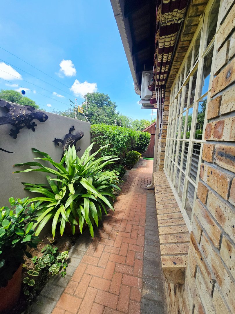 3 Bedroom Property for Sale in Flimieda North West